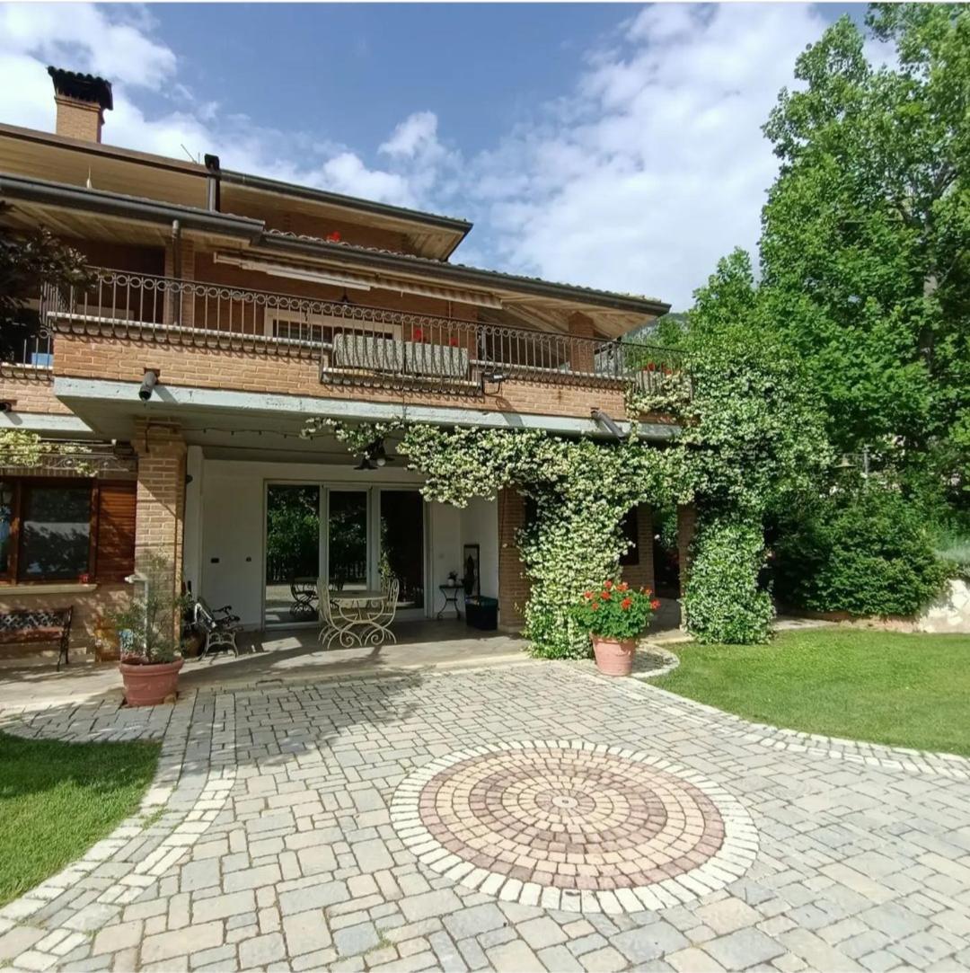 Rossomattone Countryhouse Sulmona Esterno foto